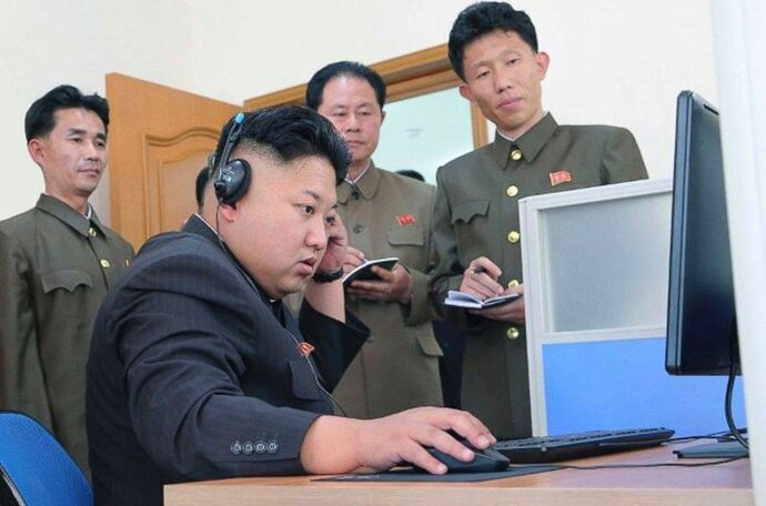 1457466751-kim-jong-un-computer